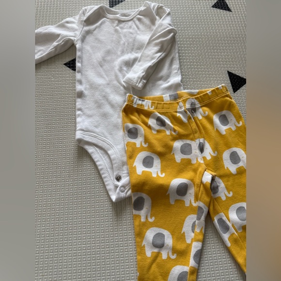 Carter’s|Baby girl cute boho outfit,yellow elephant print leggings & bodysuit••• - Picture 2 of 4